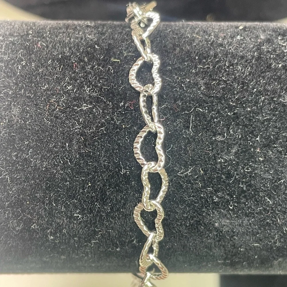 Dainty Inter-Linked Heart Silver Chain Bracelet - Picture 2 of 6
